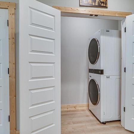 Villa Stunning Helen Getaway With Hot Tub And Ev Charger! Exterior foto