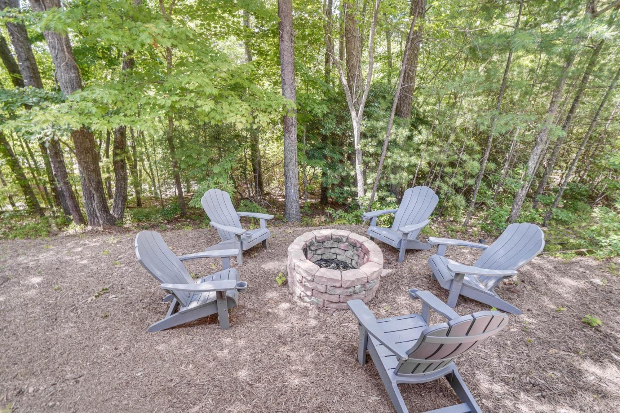 Villa Stunning Helen Getaway With Hot Tub And Ev Charger! Exterior foto